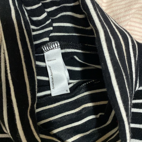American Apparel striped turtleneck 🖤🤍 - Picture 2 of 2